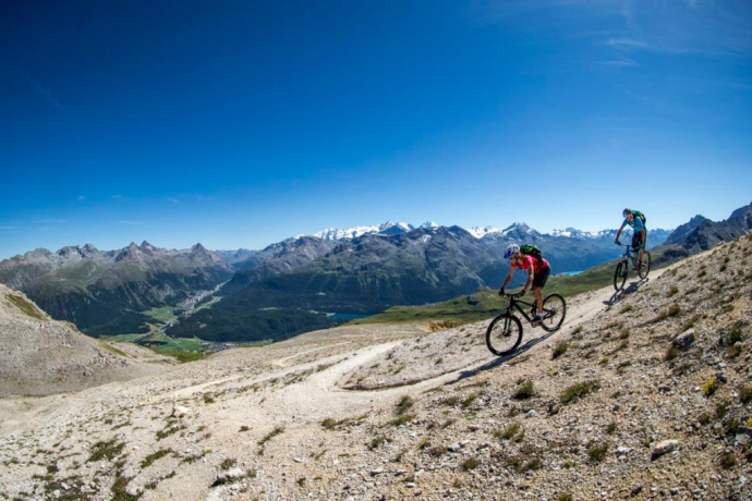 Blick vom Trais Fluors ins Bernina Tal