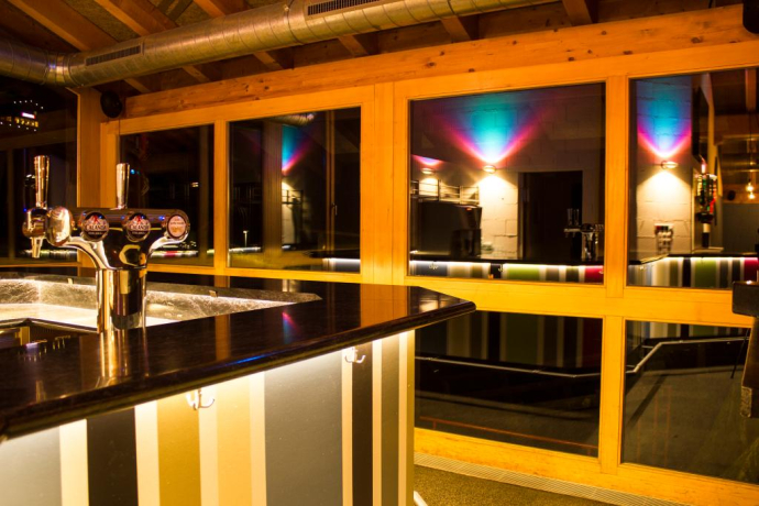 an der Bar an der Bar