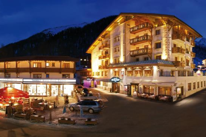 Hangl Beauty & Exklusives Carolin (oua_24017829_image)