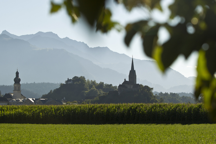 Tumas et clochers de l’église de Domat/Ems