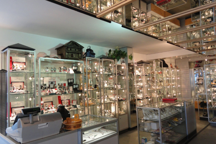 Shop Jenal (oua_25310683_image)