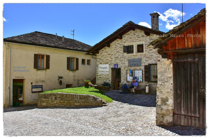 Info-Stelle Soglio (oua_25899415_image) Info-Stelle Soglio (oua_25899415_image)