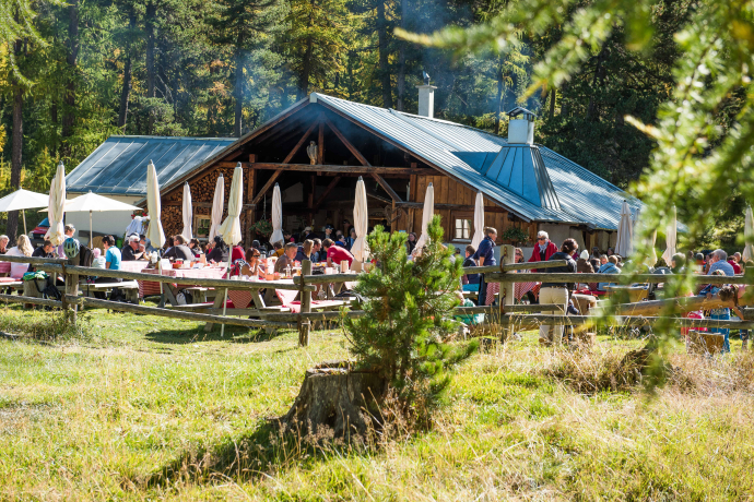 Alp demonstration cheese dairy Morteratsch