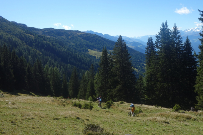 Beginn der Abfahrt nach Juchs