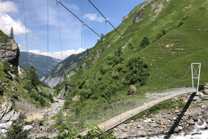 The suspension bridge near Batöni, which was newly built in 2018