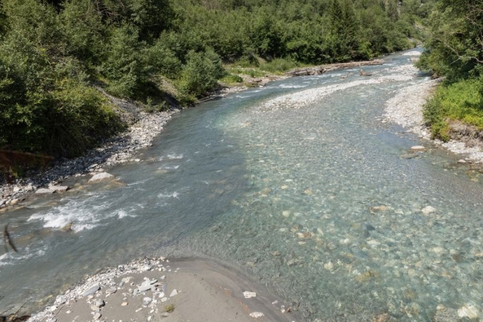 Zusammenfluss der Flüsse Glenner und Valserrhein Zusammenfluss der Flüsse Glenner und Valserrhein
