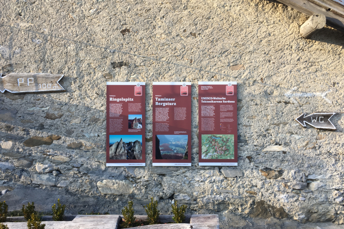 UNESCO-Infotafeln auf dem Kunkelspass