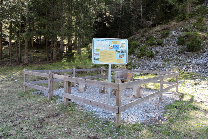 Station de légende sur le Vättis Saga Trail