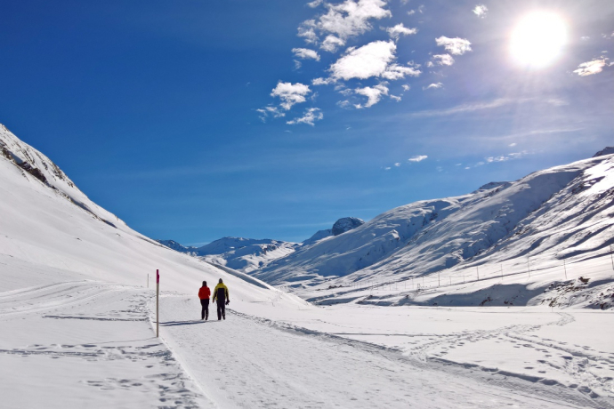 Winter hiking in the high valley Avers