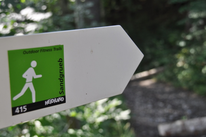 Der teils steile Abstieg zur Sandgrueb