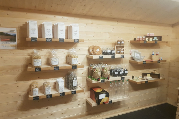 Hoflädeli innen Hoflädeli innen