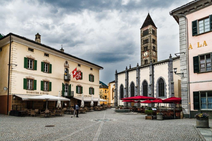 Piazza Piazza
