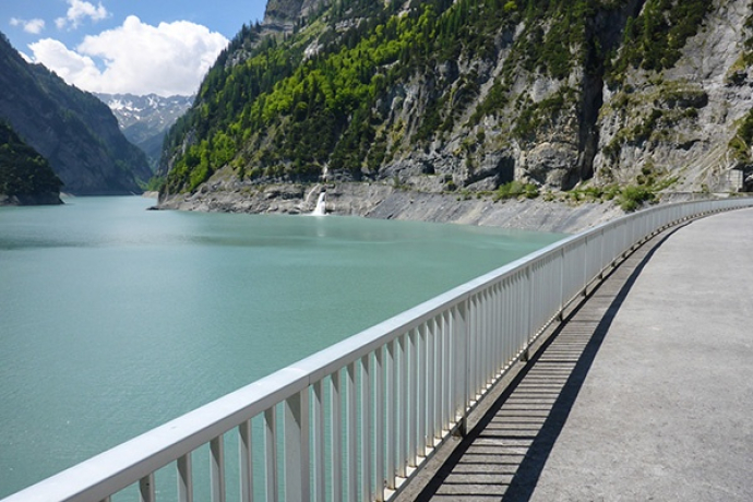 Auf der Staumauer am Gigerwaldsee Auf der Staumauer am Gigerwaldsee