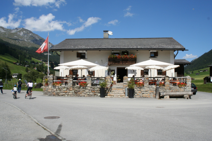 Passeggiata sull'argine Islen (oua_38038805_image)