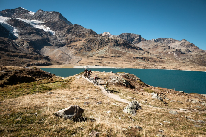 Biker am Lago Bianco