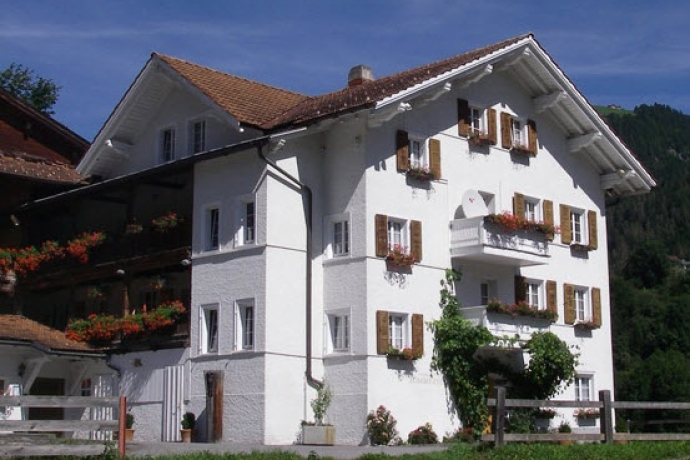 E-Bike Lademöglichkeit Pragg-Jenaz Sommerfeld (oua_40148097_image)