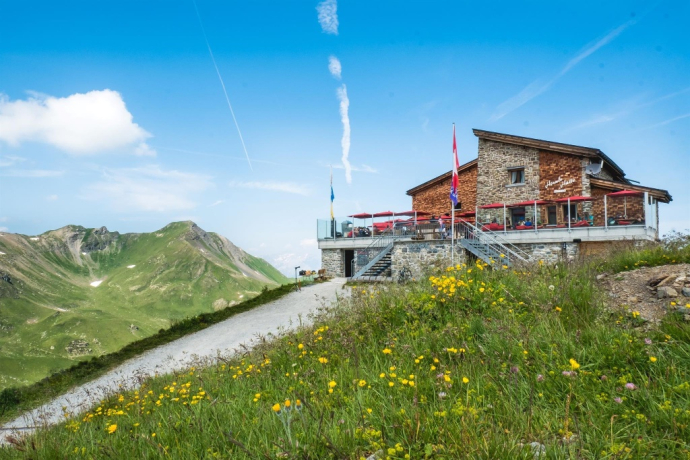 Hörnlihütte Estate