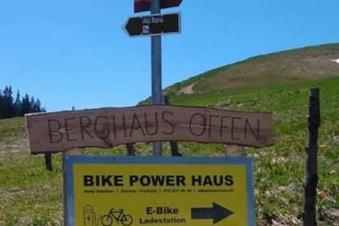 E-Bike Ladestation Berghaus Schwänzelegg (oua_40829825_image)