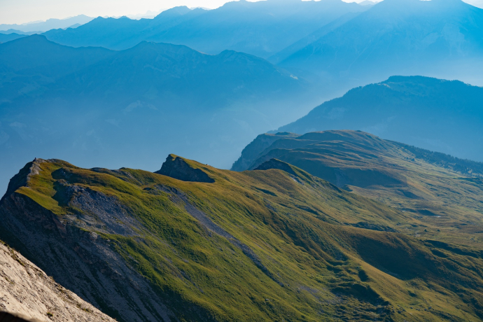 View towards Einshorn and Zwölfihorn