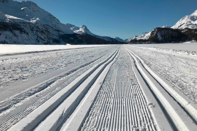 Between Sils Maria and Maloja on the cross-country ski trail – what could be more beautiful? Between Sils Maria and Maloja on the cross-country ski trail – what could be more beautiful?