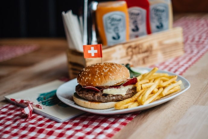 Mountain's Akt Davos Diner (oua_45097102_image)