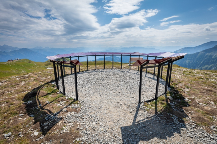 Rundum-Panoramasicht beim Aussichtspunkt auf dem Tagweidlichopf