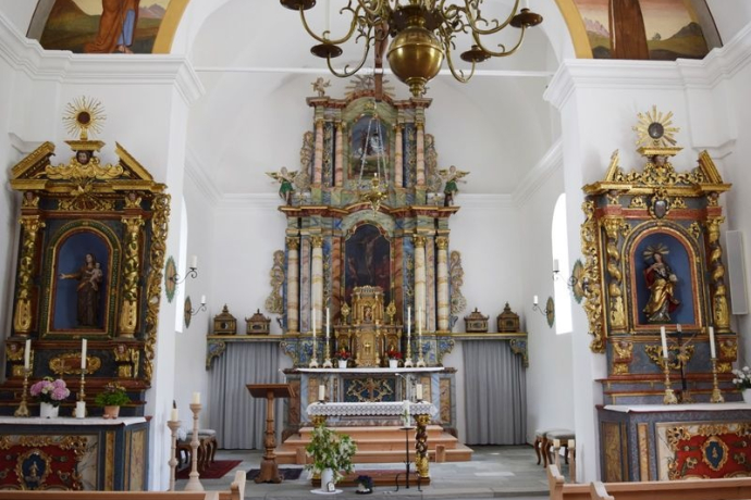 Katholische Kirche St. Georg, Surcuolm Katholische Kirche St. Georg, Surcuolm