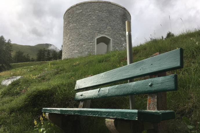 Bench Hotel Castell (oua_50275346_image)