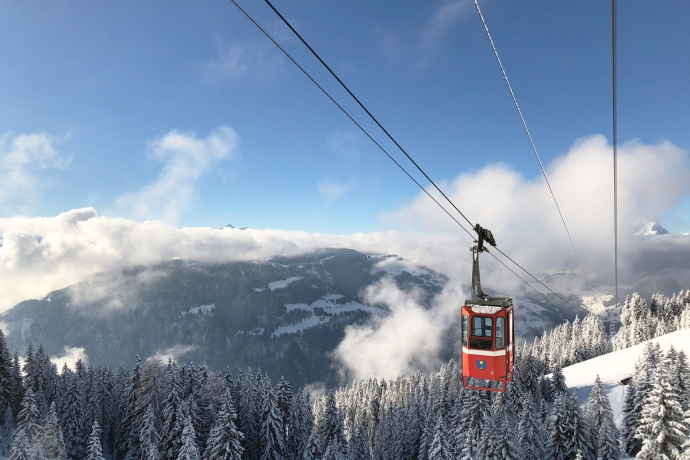 Cable car Fanas (oua_50772307_image) Cable car Fanas (oua_50772307_image)