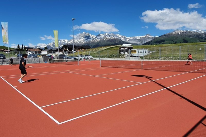 Tennisplatz Misanenga