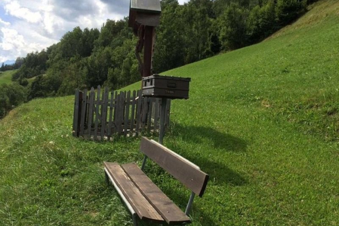 Lesebank La Crusch, Dardin (oua_51159637_image)