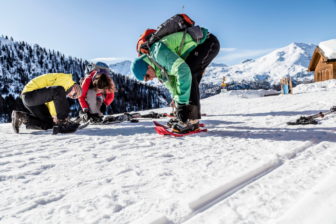 Préparation pour la randonnée en raquettes