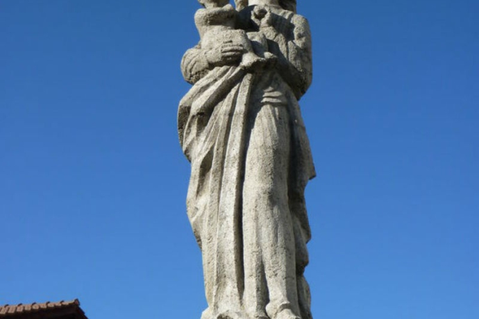 Statue der Mutter Gottes Statue der Mutter Gottes