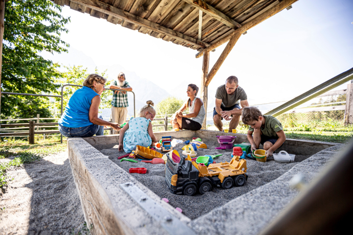 Spielplatz Davo Stron (oua_52823397_image)