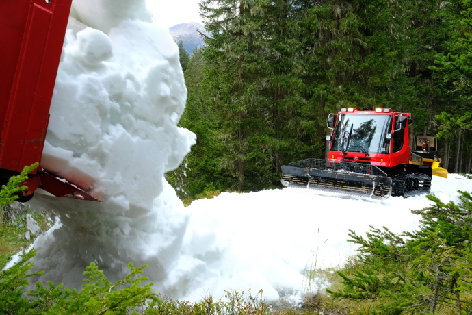 Snowfarming (oua_52887202_image)