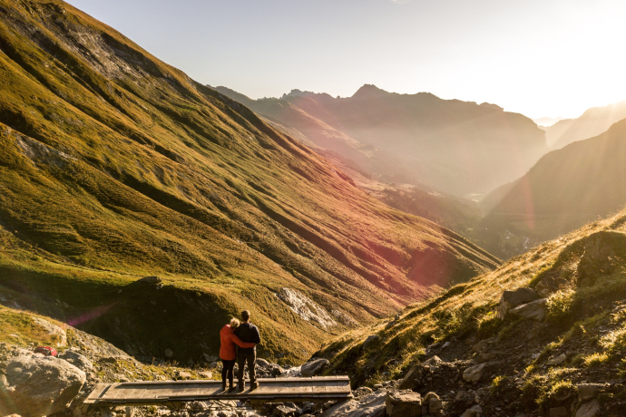 Lichtspektakel in der UNESCO Welterbe Tektonikarena Sardona