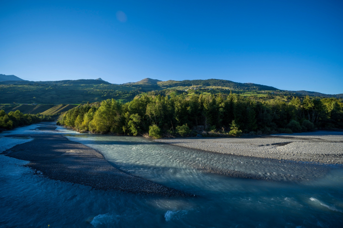 Direkt am Inn zwischen Pradella und Sur En.