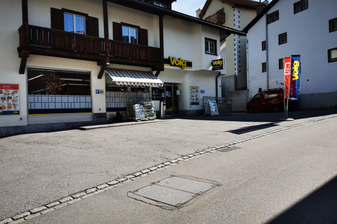 Volg Laden Grava (oua_53939193_image)