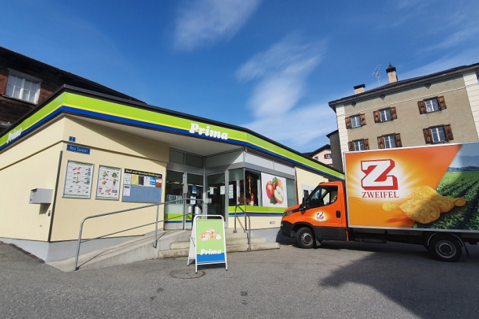 Volg Laden Salouf (oua_53988857_image) Volg Laden Salouf (oua_53988857_image)