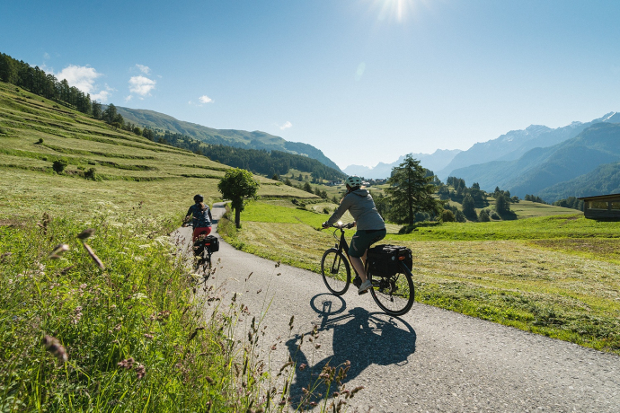 Innradweg, Unterengadin – Fahrt nach Ardez