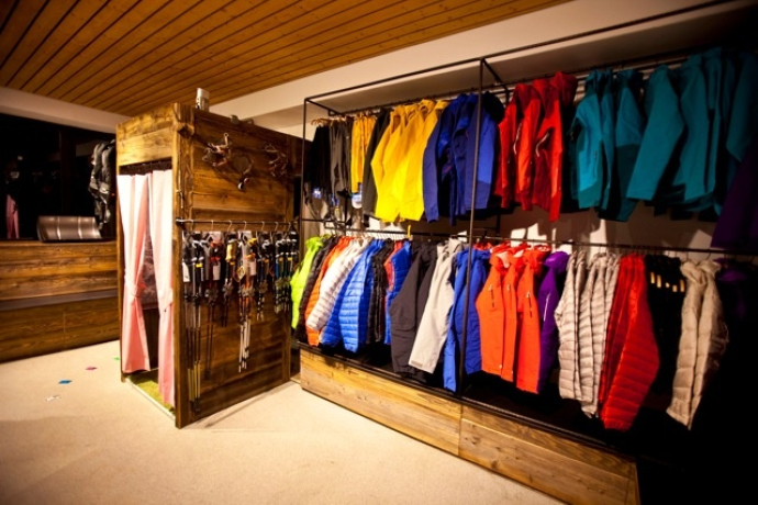 Go vertical Rental Shop Diavolezza (oua_54883808_image) Go vertical Rental Shop Diavolezza (oua_54883808_image)