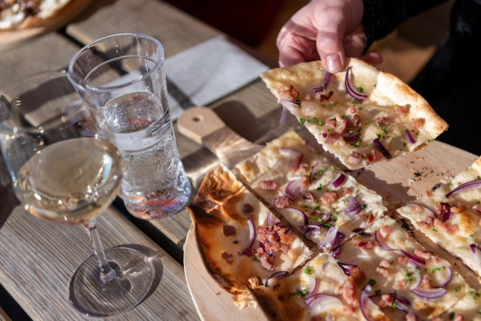 Flammkuchen beim Kiok Canols in Lenzerheide Flammkuchen beim Kiok Canols in Lenzerheide