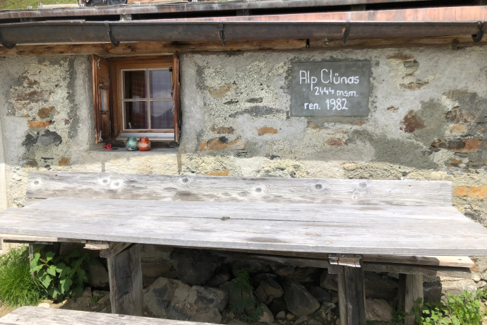 Alp Clünas