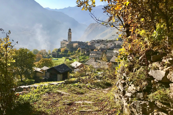 Soglio, Zeitreise auf eine Sonnenterrasse (oua_56878051_image) Soglio, Zeitreise auf eine Sonnenterrasse (oua_56878051_image)