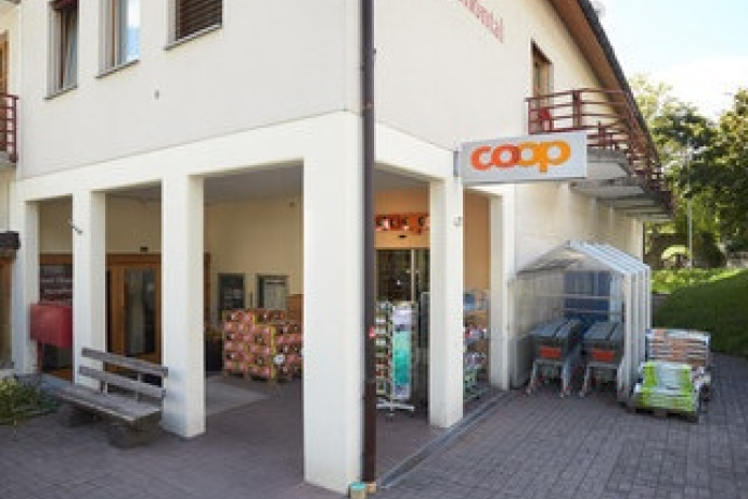 Coop Filisur (oua_57738035_image) Coop Filisur (oua_57738035_image)