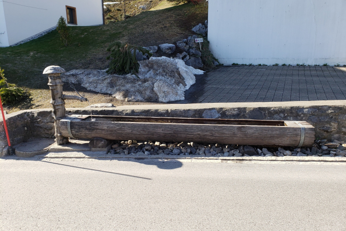 Wasserbrunnen Plattas Fidaz