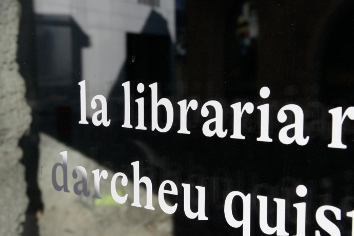 libraria poesia clozza (oua_58354328_image)