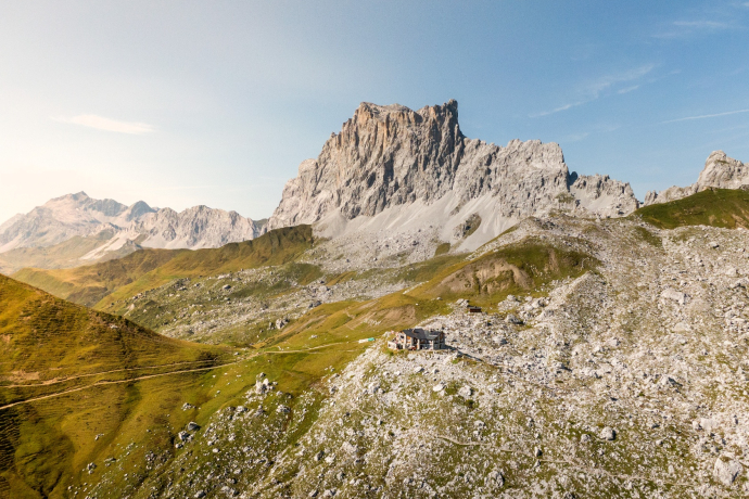 Carschinahütte SAC oberhalb St. Antönien im Rätikon