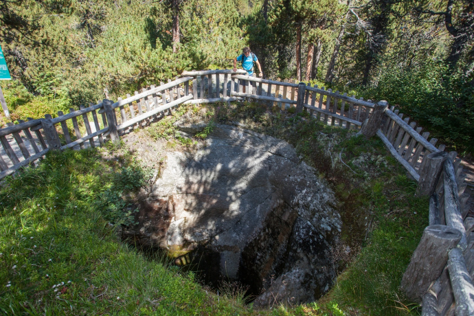 Le marmitte dei giganti a Maloja (oua_59357924_image) Le marmitte dei giganti a Maloja (oua_59357924_image)