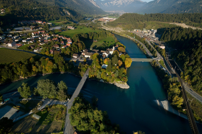 Reichenau - Zusammenfluss von Vorderrhein und Hinterrhein Reichenau - Zusammenfluss von Vorderrhein und Hinterrhein